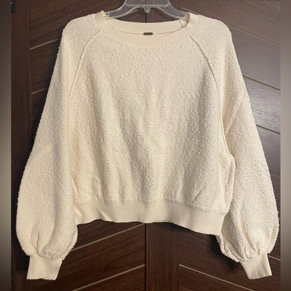 Free People popcorn bubble sleeve cream pullover oversized crop size XS EUC